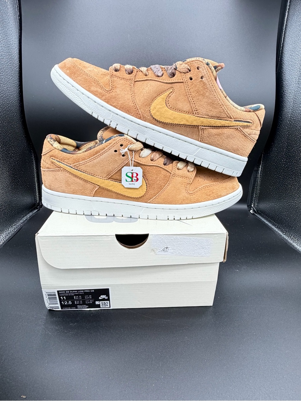 Nike Sb dunk Manchester Bisquets Brown Suede Low-Top Skate Shoes brand new 11m